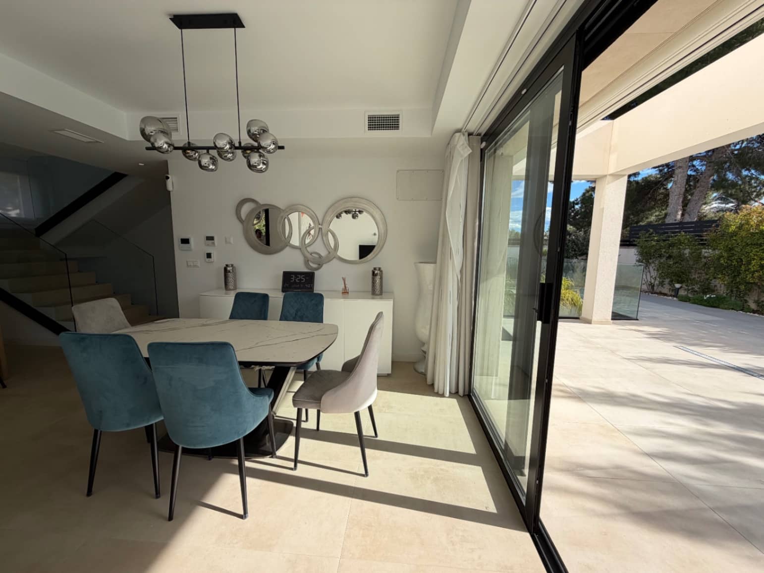 6 bedroom Villa for sale in El Campello with pool garage - € 1,349,000 (Ref: 9579977)