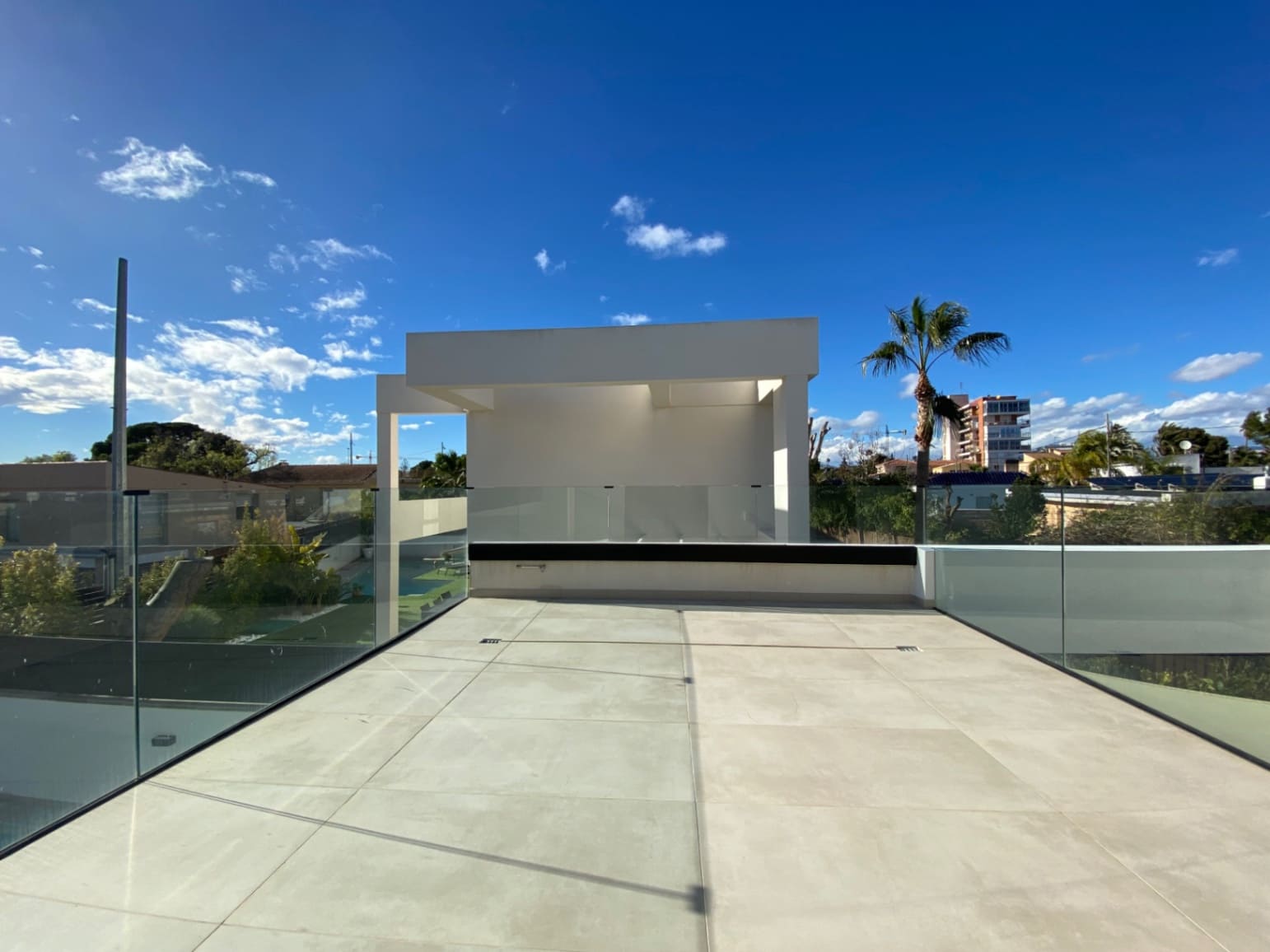 6 bedroom Villa for sale in El Campello with pool garage - € 1,349,000 (Ref: 9579977)