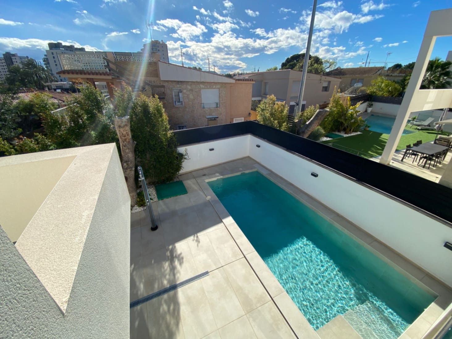 6 bedroom Villa for sale in El Campello with pool garage - € 1,349,000 (Ref: 9579977)