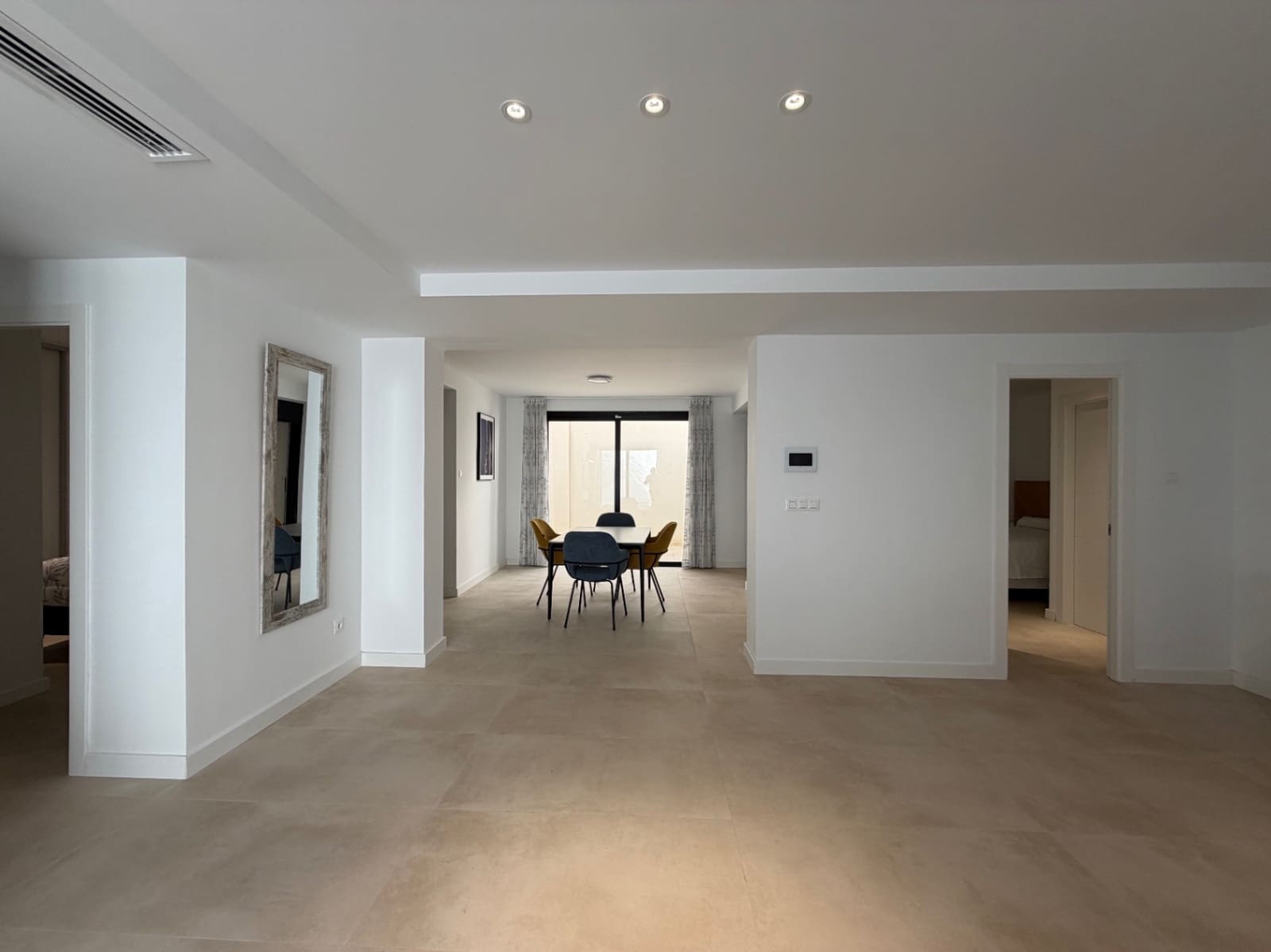 6 bedroom Villa for sale in El Campello with pool garage - € 1,349,000 (Ref: 9579977)