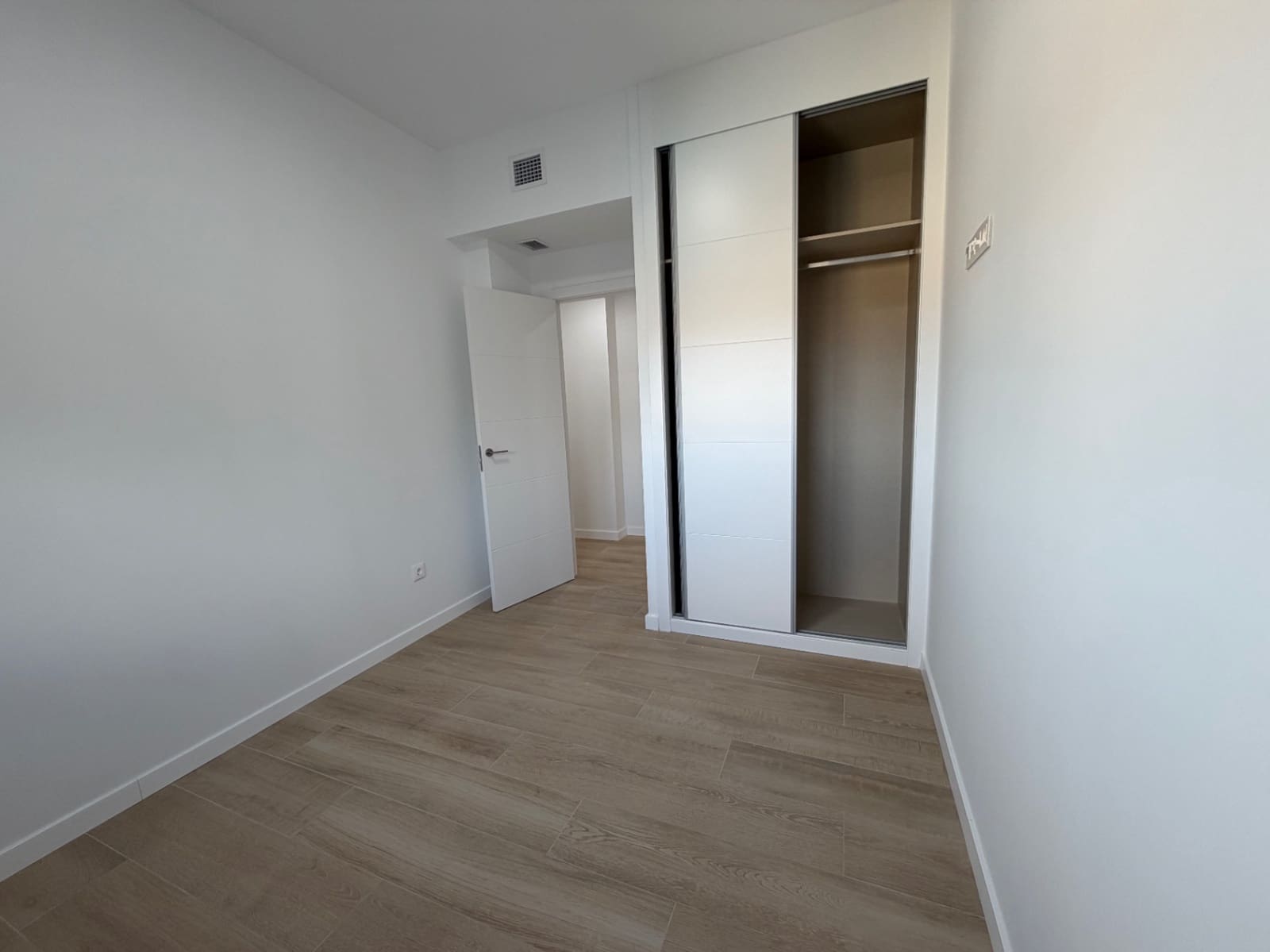 3 soverom Leilighet til leie i San Juan de Alicante / Sant Joan d'Alacant med svømmebasseng garasje - € 2 000 (Ref: 9579978)