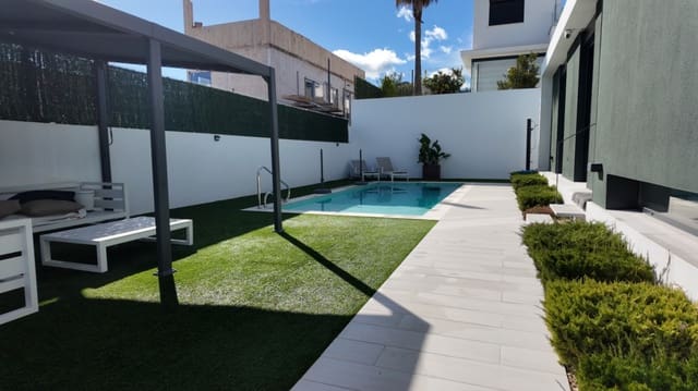 3 makuuhuone Huvila myytävänä paikassa Polop mukana uima-altaan 
autotalli - 585 000 € (Ref: 9589324)