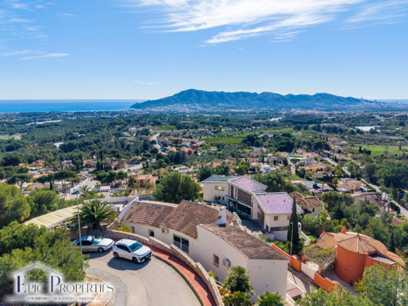 4 sovrum Villa till salu i Alfaz del Pi / L'Alfas del Pi med pool - 1 350 000 € (Ref: 9603282)