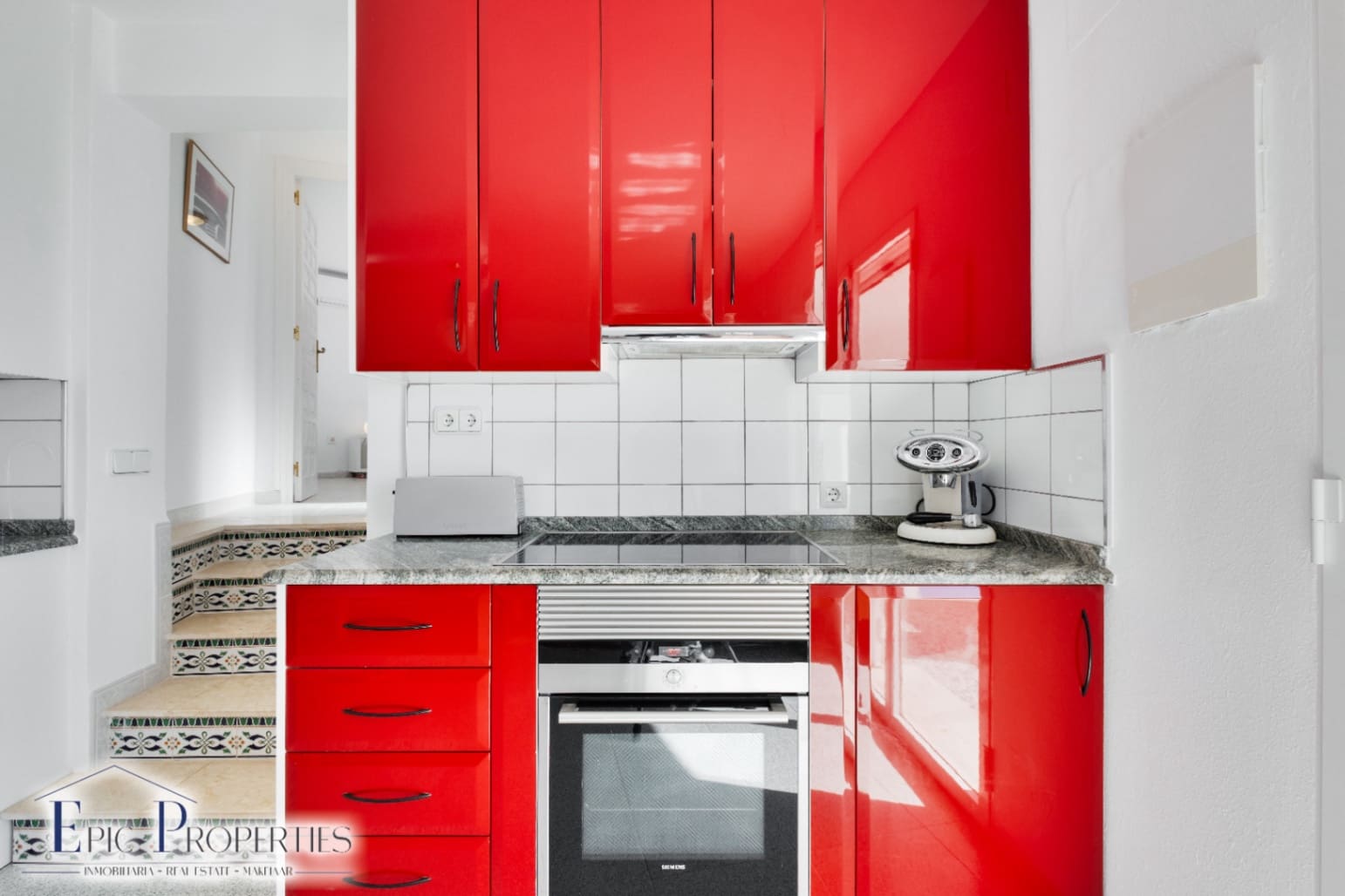 4 sovrum Villa till salu i Alfaz del Pi / L'Alfas del Pi med pool - 1 350 000 € (Ref: 9603282)