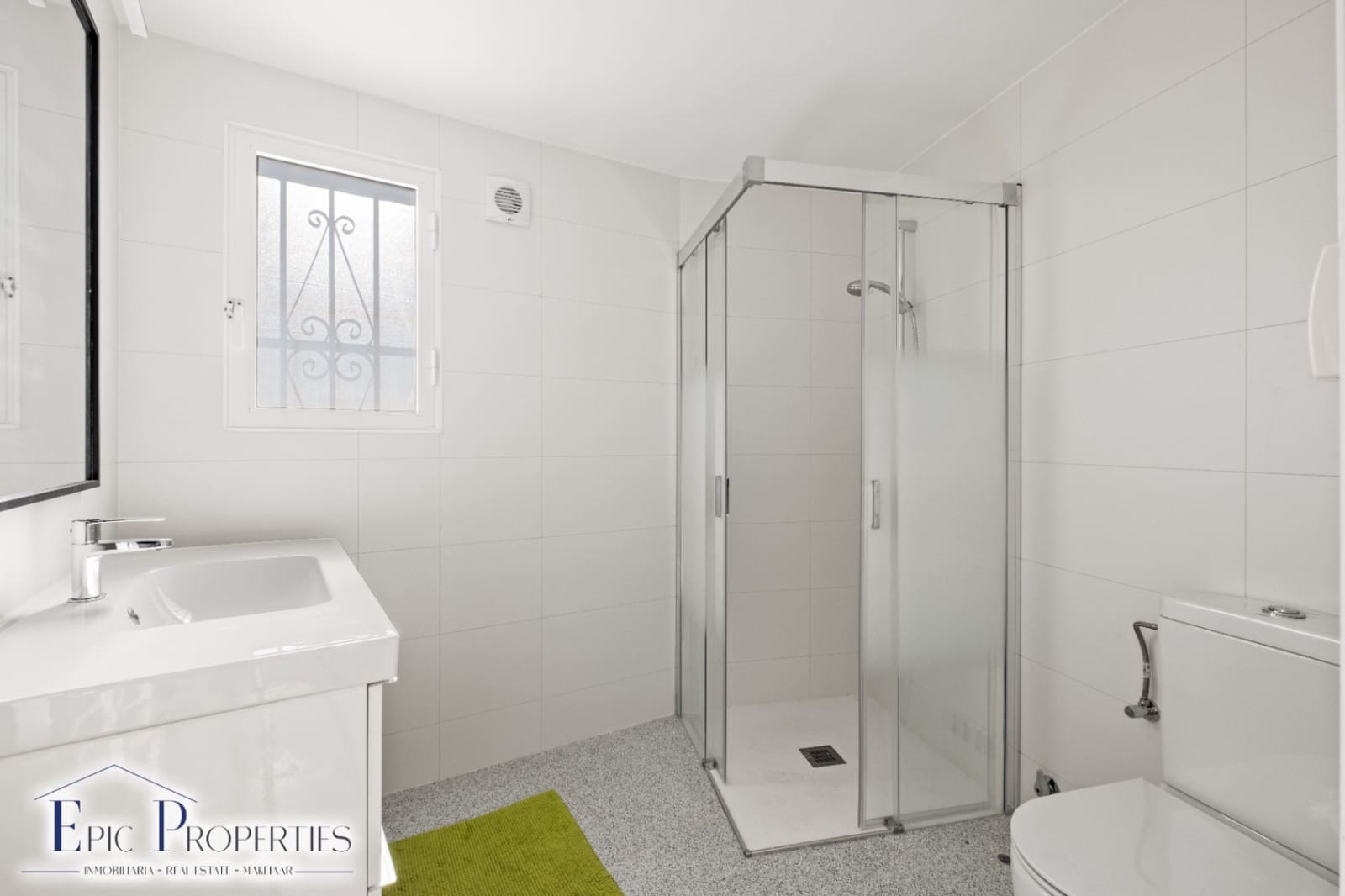 4 sovrum Villa till salu i Alfaz del Pi / L'Alfas del Pi med pool - 1 350 000 € (Ref: 9603282)