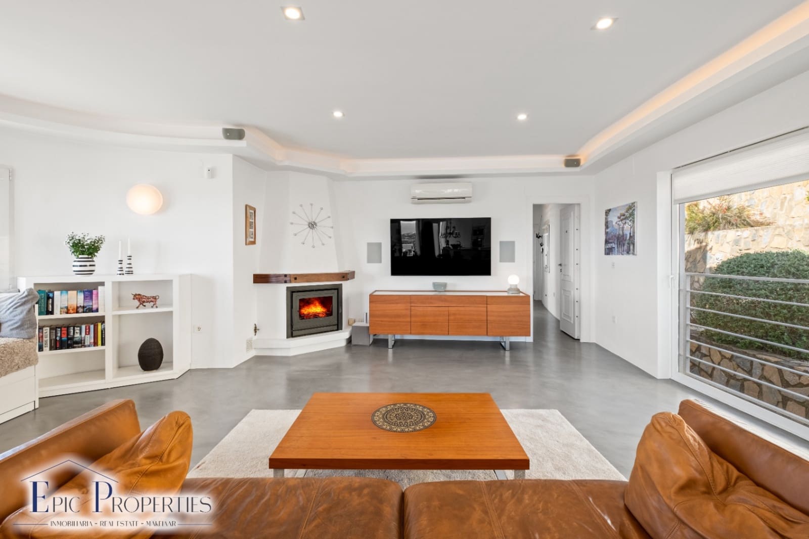 4 sovrum Villa till salu i Alfaz del Pi / L'Alfas del Pi med pool - 1 350 000 € (Ref: 9603282)