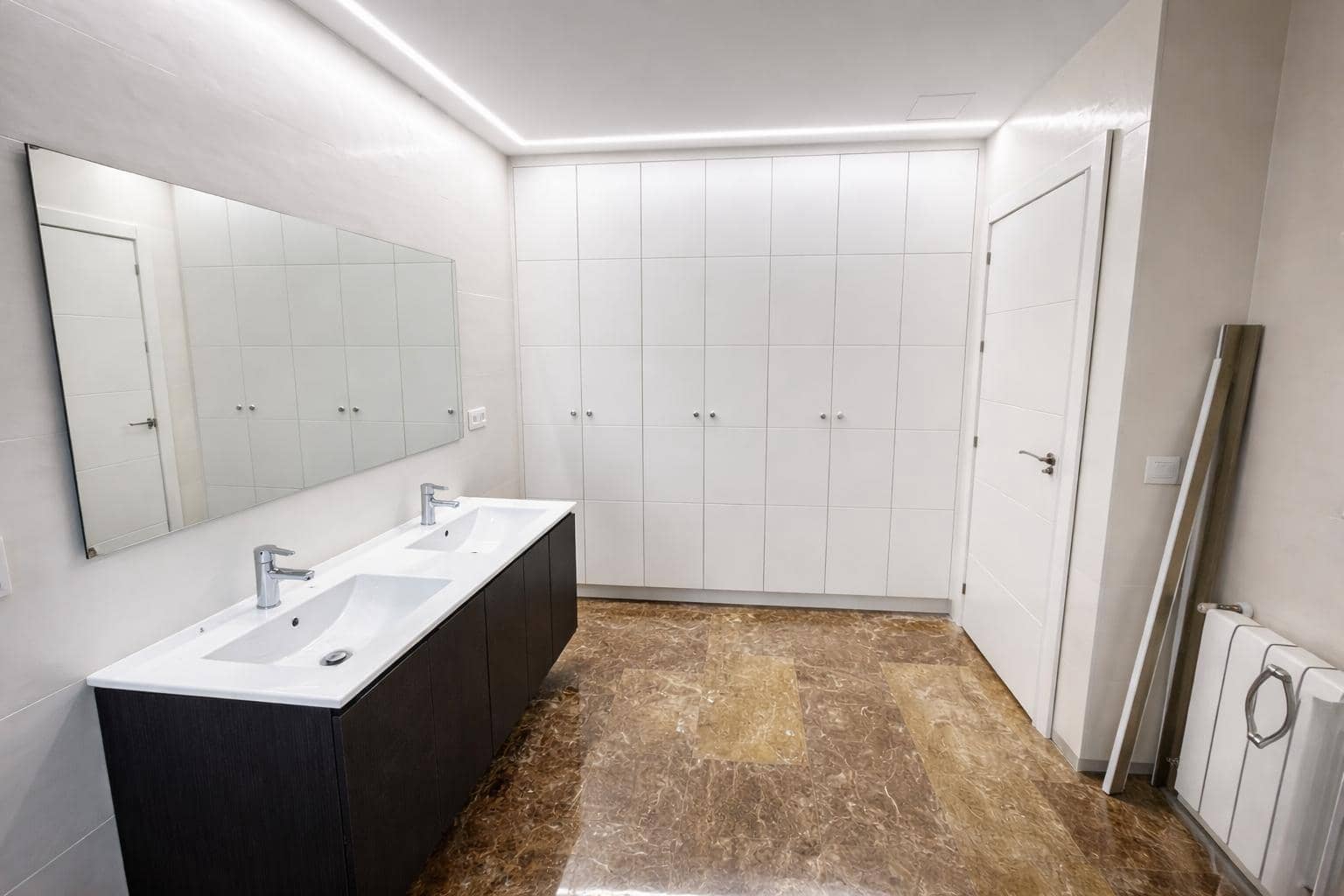 Chalet de 5 habitaciones en La Nucia en venta con piscina - 895.000 € (Ref: 9606782)