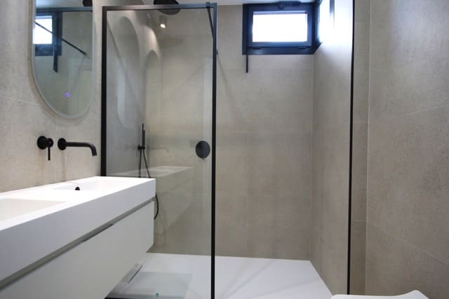 3 quarto Moradia para venda em Polop com piscina - 579 000 € (Ref: 9626729)