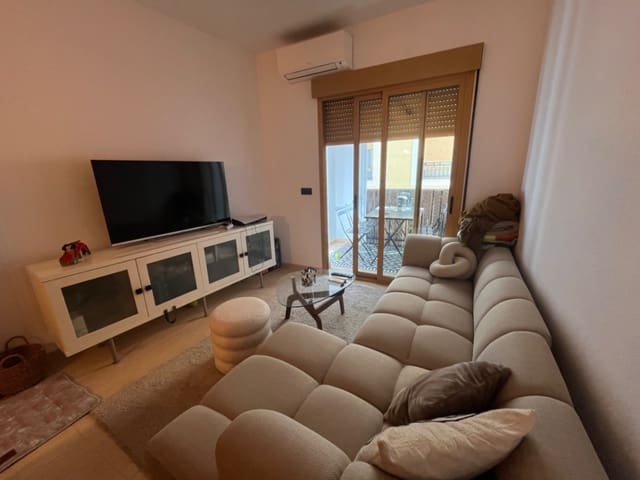 3 makuuhuone Huoneisto vuokrattavana paikassa Polop - 950 € (Ref: 9629209)