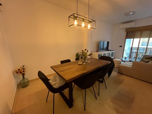 3 makuuhuone Huoneisto vuokrattavana paikassa Polop - 950 € (Ref: 9629209)