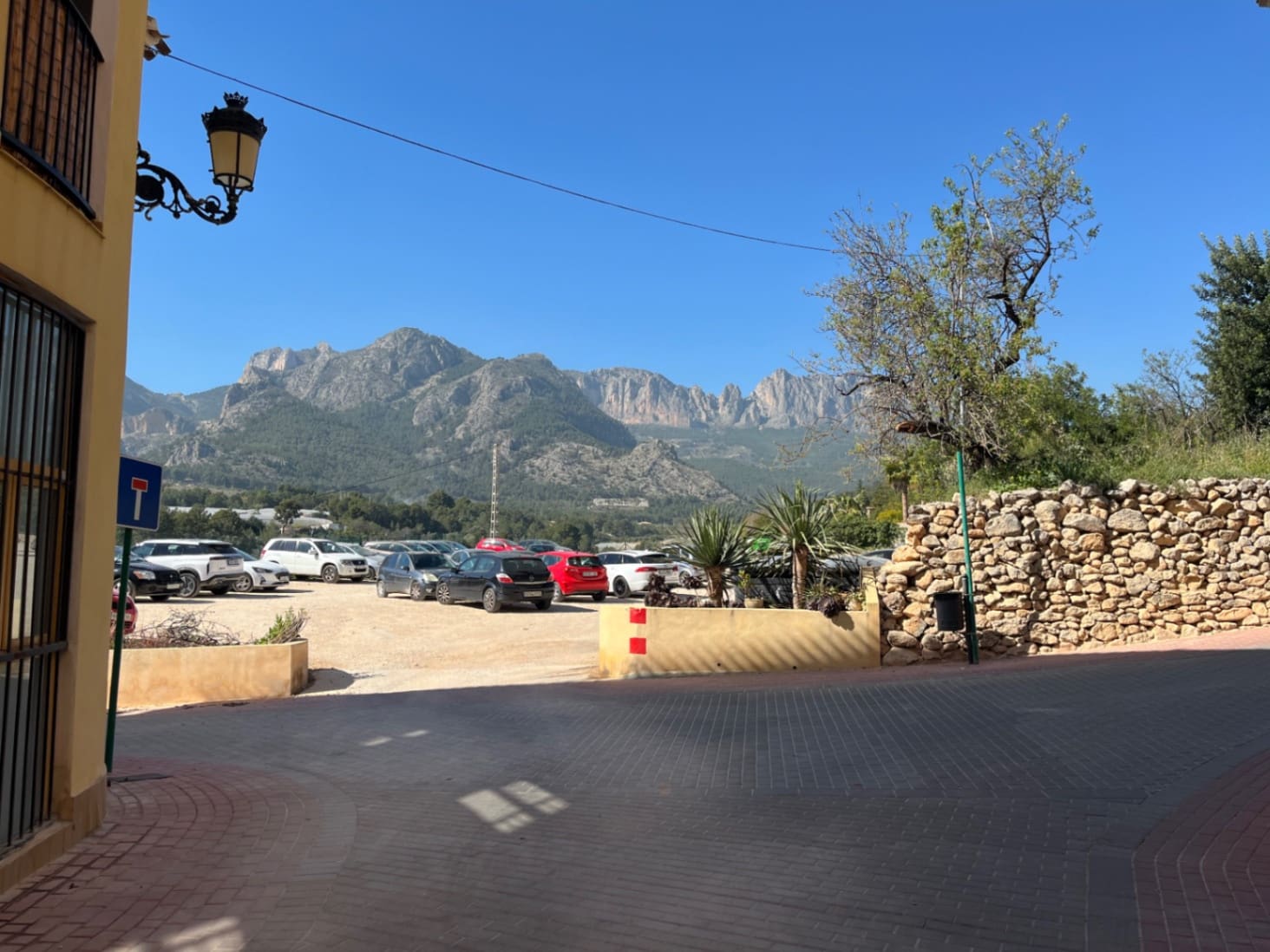 3 makuuhuone Huoneisto vuokrattavana paikassa Polop - 950 € (Ref: 9629209)