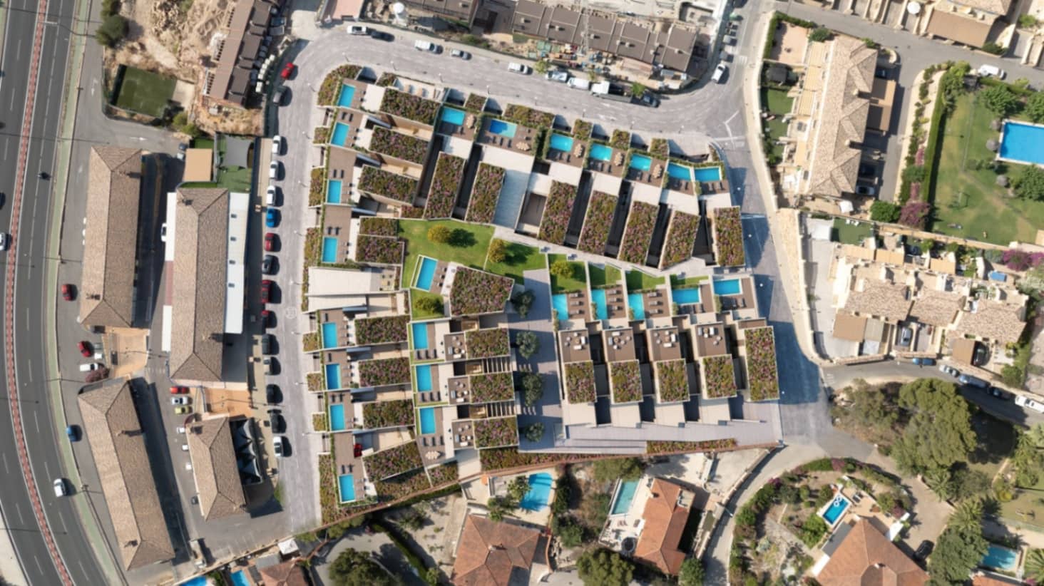 Chalet de 3 habitaciones en La Nucia en venta con piscina - 656.000 € (Ref: 9636158)