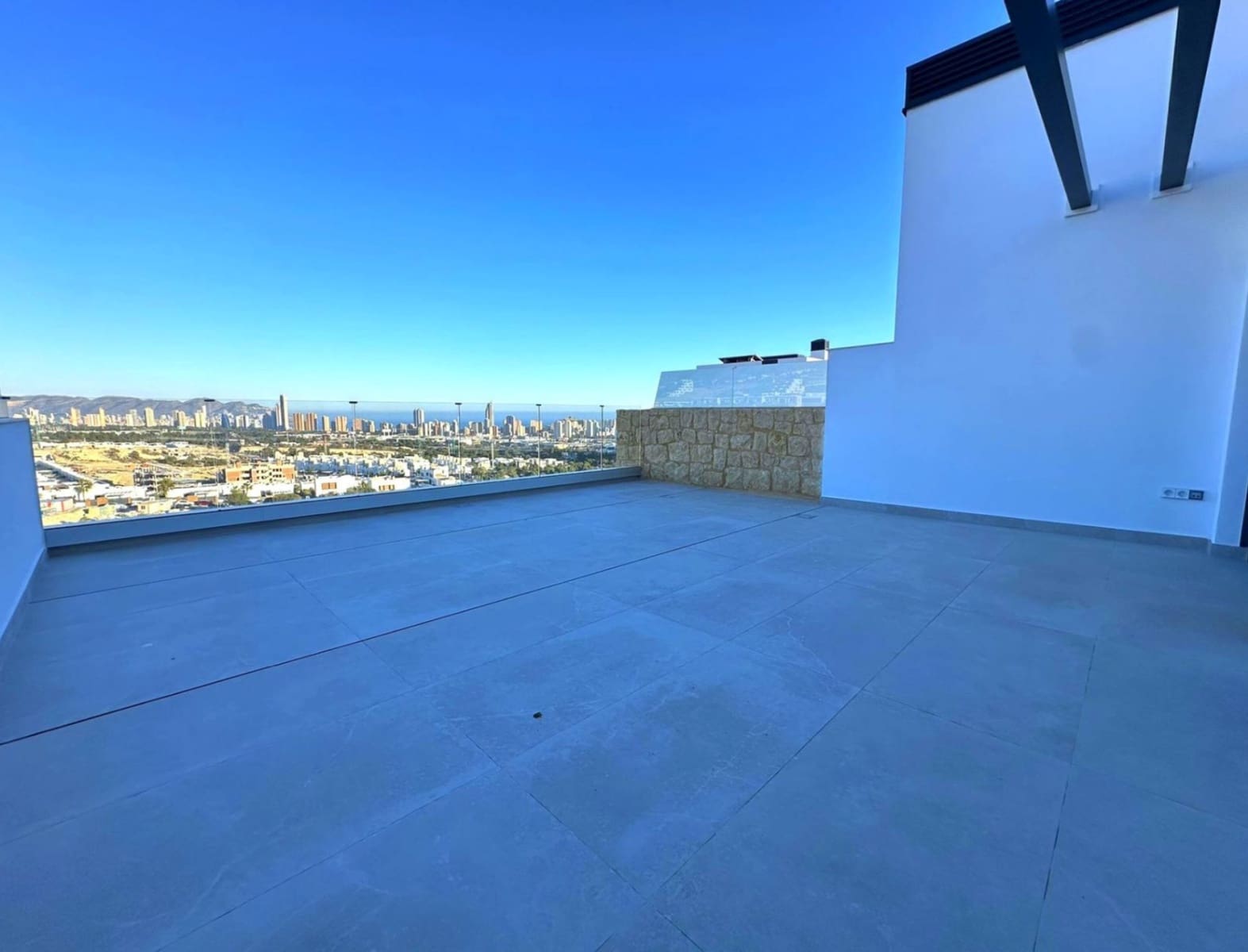 3 quarto Apartamento para venda em Finestrat com piscina - 570 000 € (Ref: 9650586)