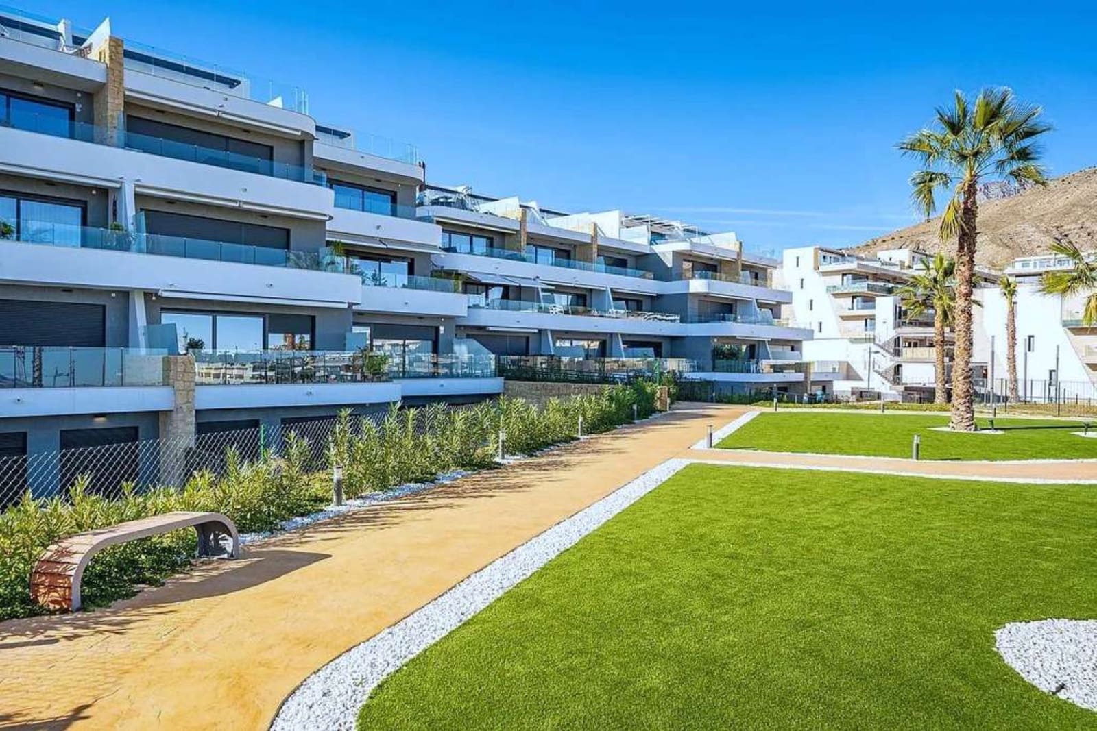 3 quarto Apartamento para venda em Finestrat com piscina - 570 000 € (Ref: 9650586)