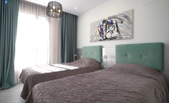 4 sovrum Radhus till salu i La Villajoyosa / Vila Joiosa med pool - 530 000 € (Ref: 9650594)