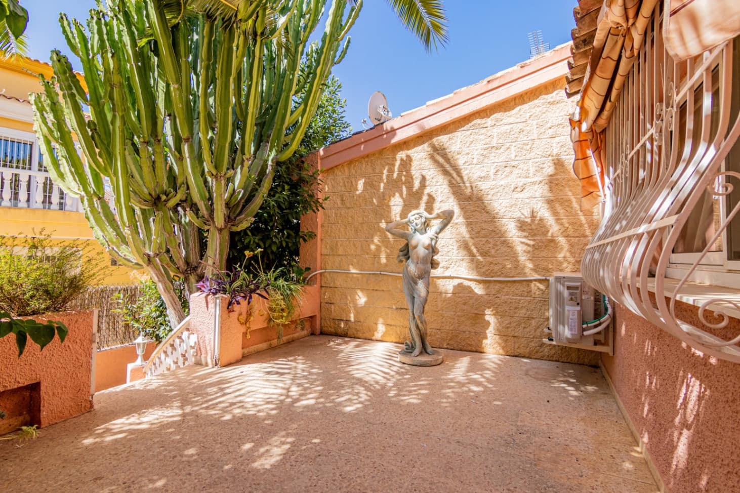 Chalet de 4 habitaciones en Albir en venta con piscina - 620.000 € (Ref: 9665249)