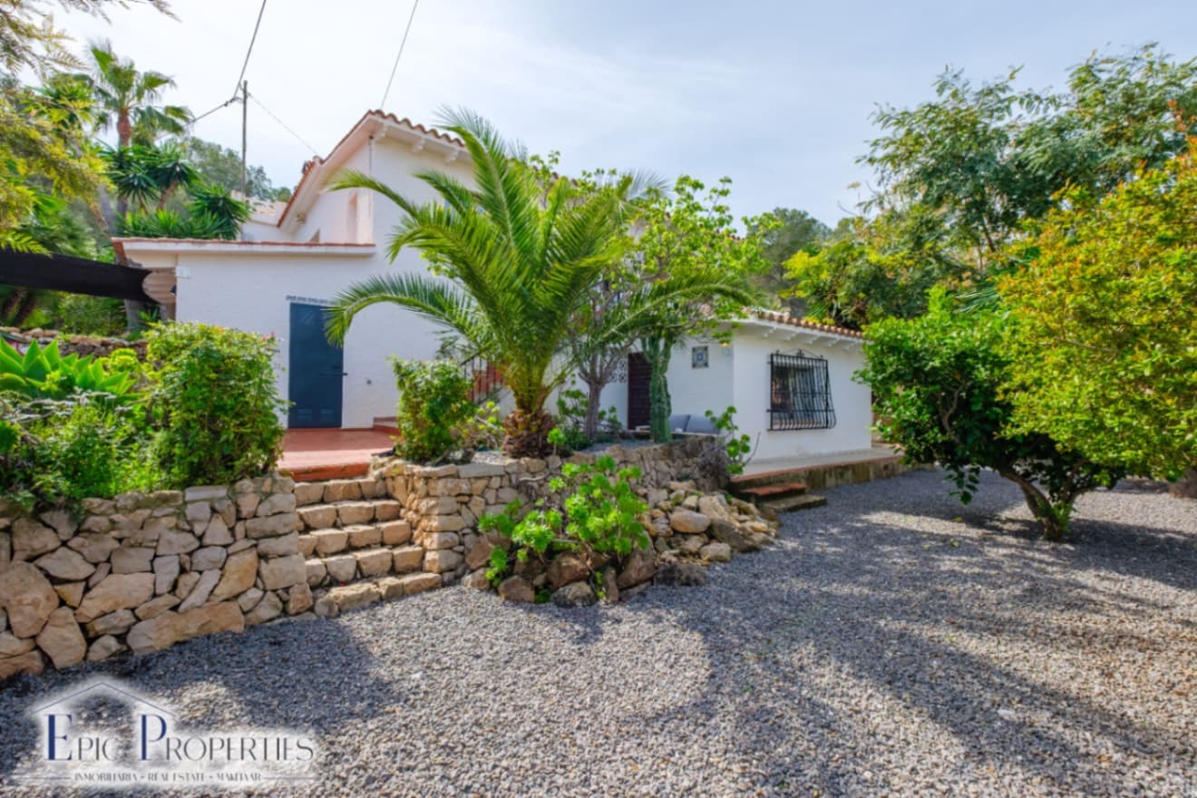 3 soveværelse Villa til salg i Albir med swimmingpool garage - € 729.000 (Ref: 9687456)