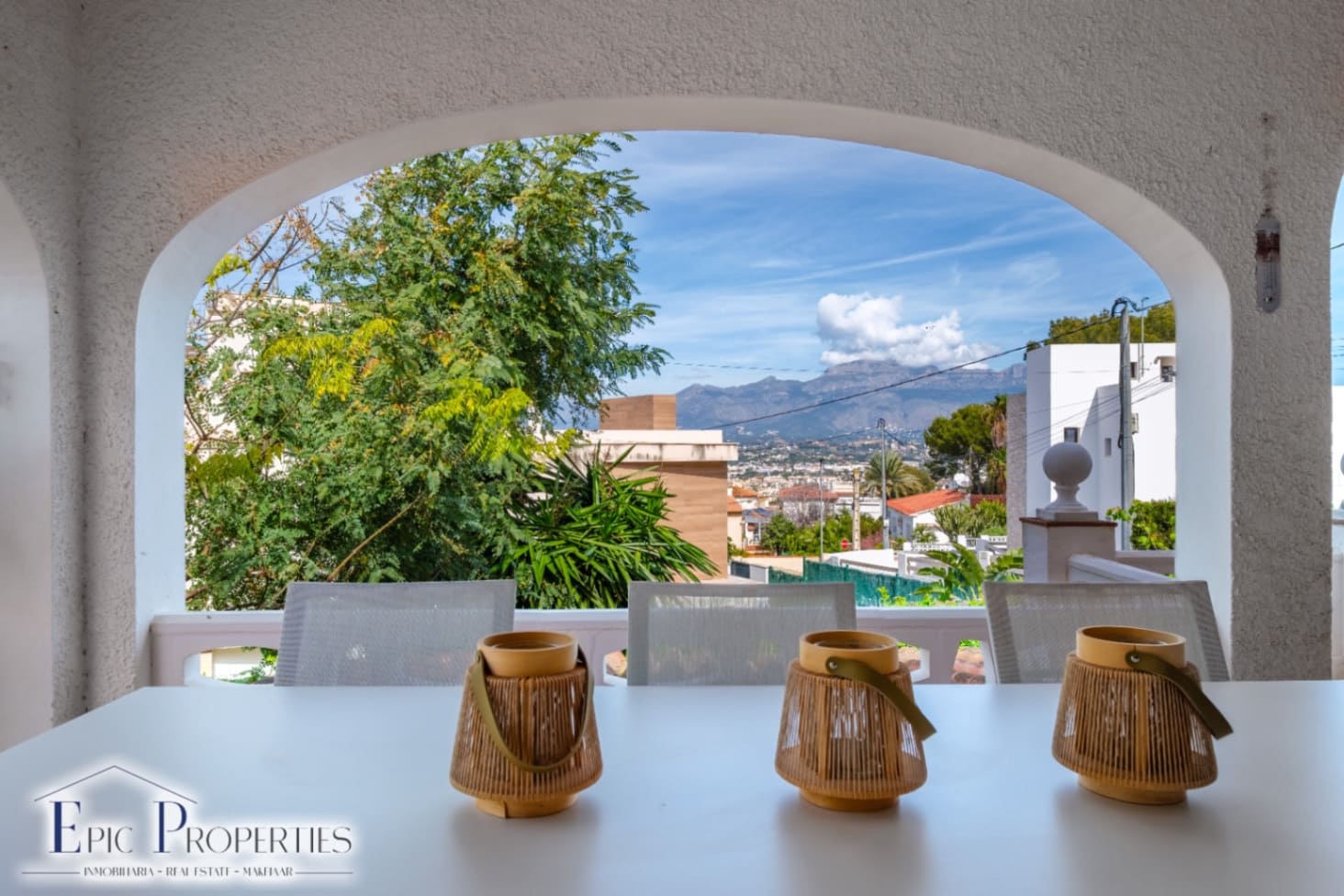 3 soveværelse Villa til salg i Albir med swimmingpool garage - € 729.000 (Ref: 9687456)