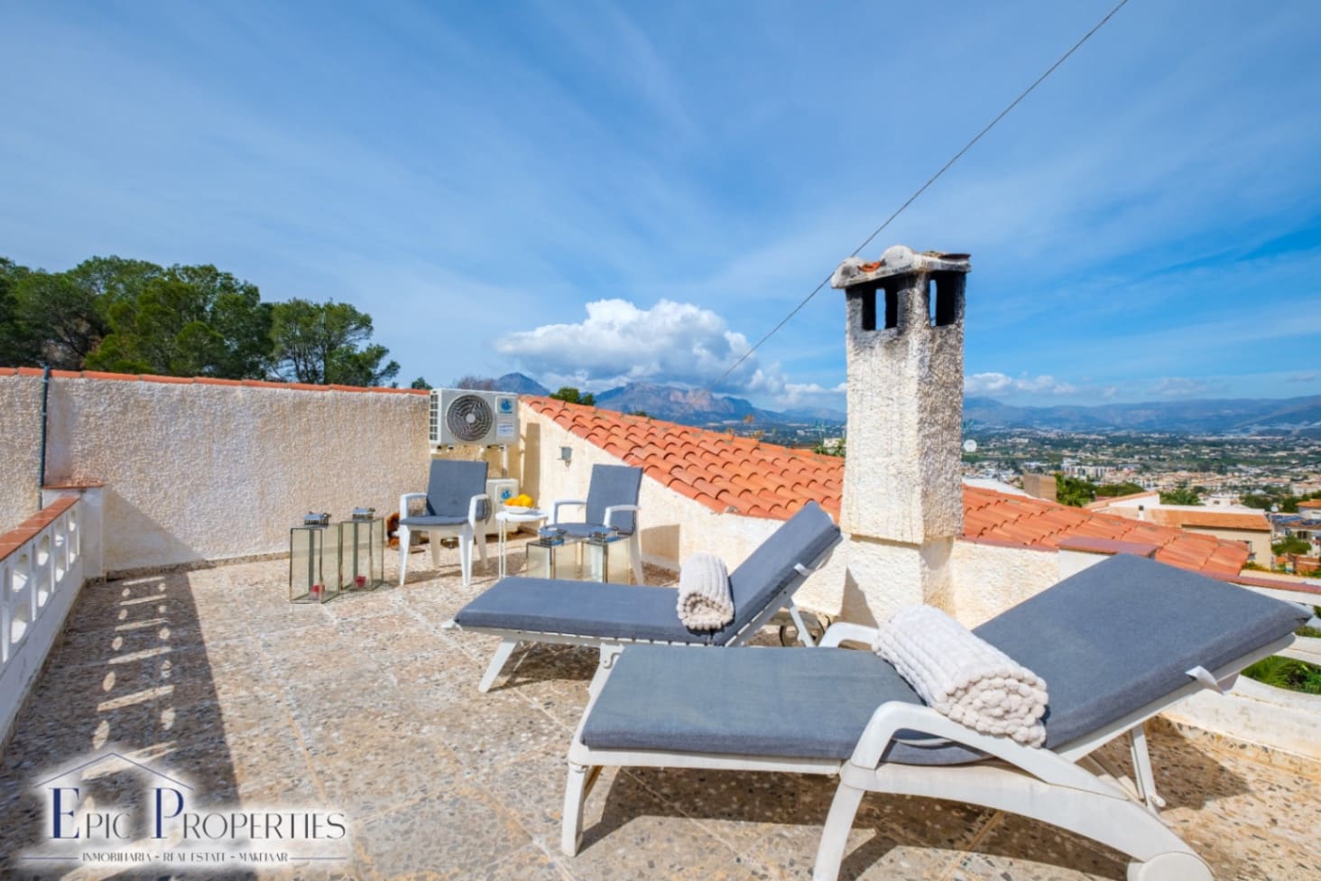 3 soveværelse Villa til salg i Albir med swimmingpool garage - € 729.000 (Ref: 9687456)