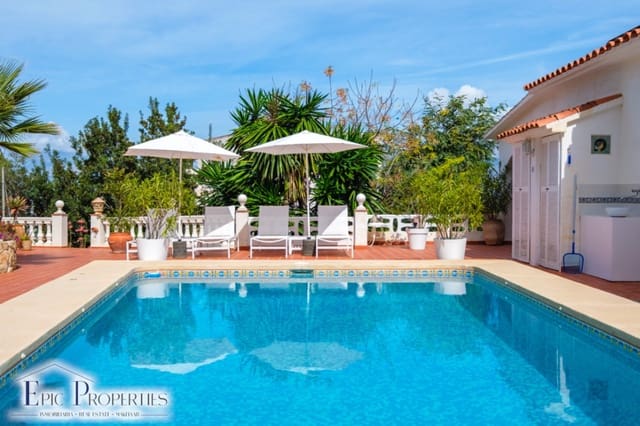 3 soveværelse Villa til salg i Albir, Alfaz del Pi / L'Alfàs del Pi med swimmingpool garage - € 729.000 (Ref: 9687456)