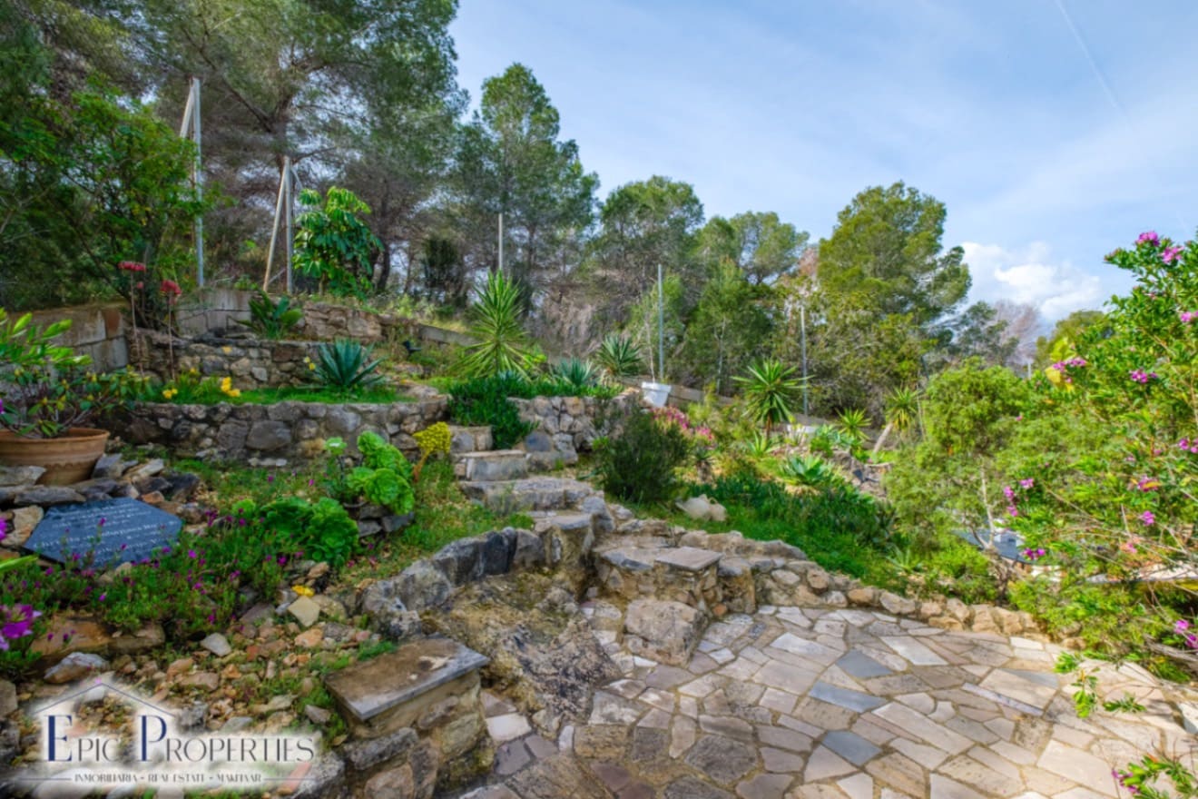 3 soveværelse Villa til salg i Albir med swimmingpool garage - € 729.000 (Ref: 9687456)