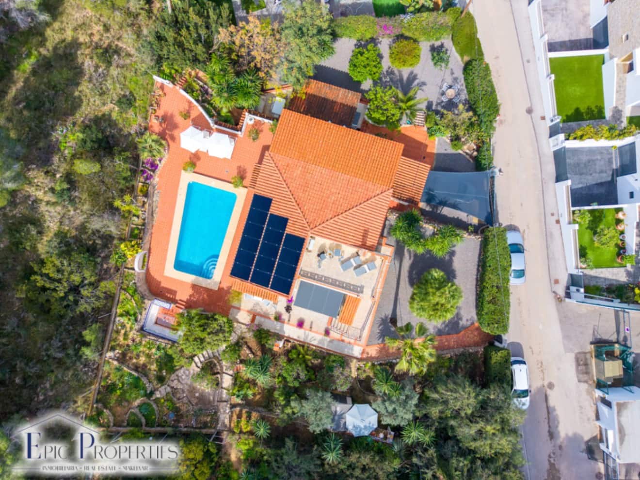 3 soveværelse Villa til salg i Albir med swimmingpool garage - € 729.000 (Ref: 9687456)