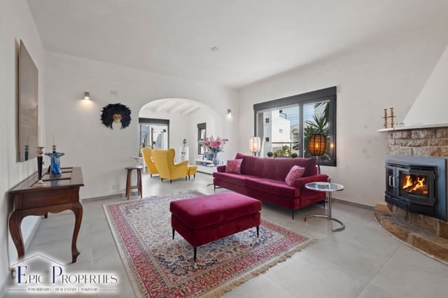 3 soveværelse Villa til salg i Albir, Alfaz del Pi / L'Alfàs del Pi med swimmingpool garage - € 729.000 (Ref: 9687456)