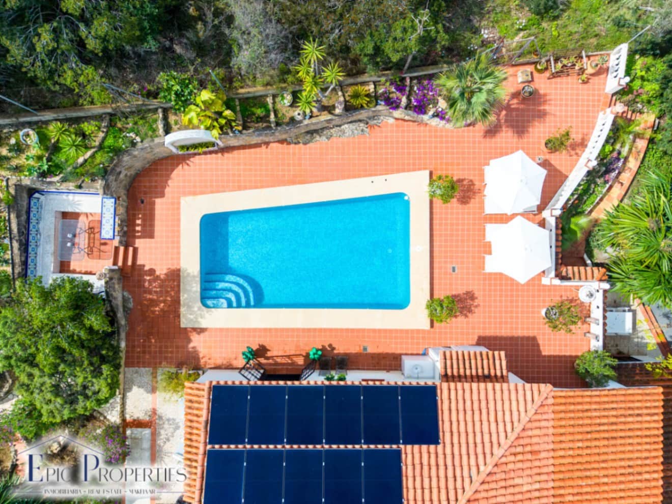 3 soveværelse Villa til salg i Albir med swimmingpool garage - € 729.000 (Ref: 9687456)