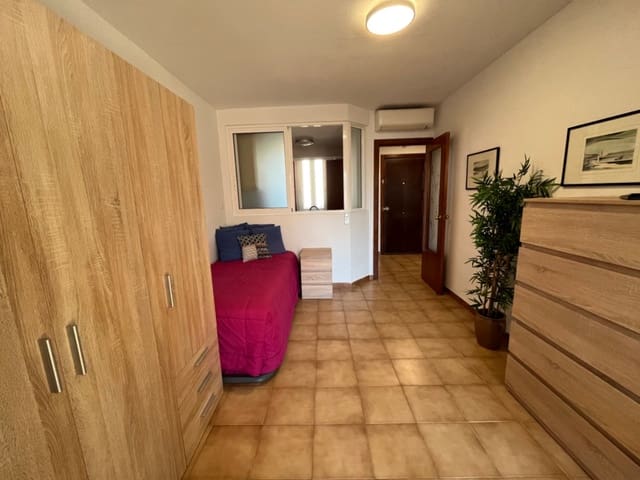 2 bedroom Apartment for rent in Benidorm with pool garage - € 1,000 (Ref: 9687457)