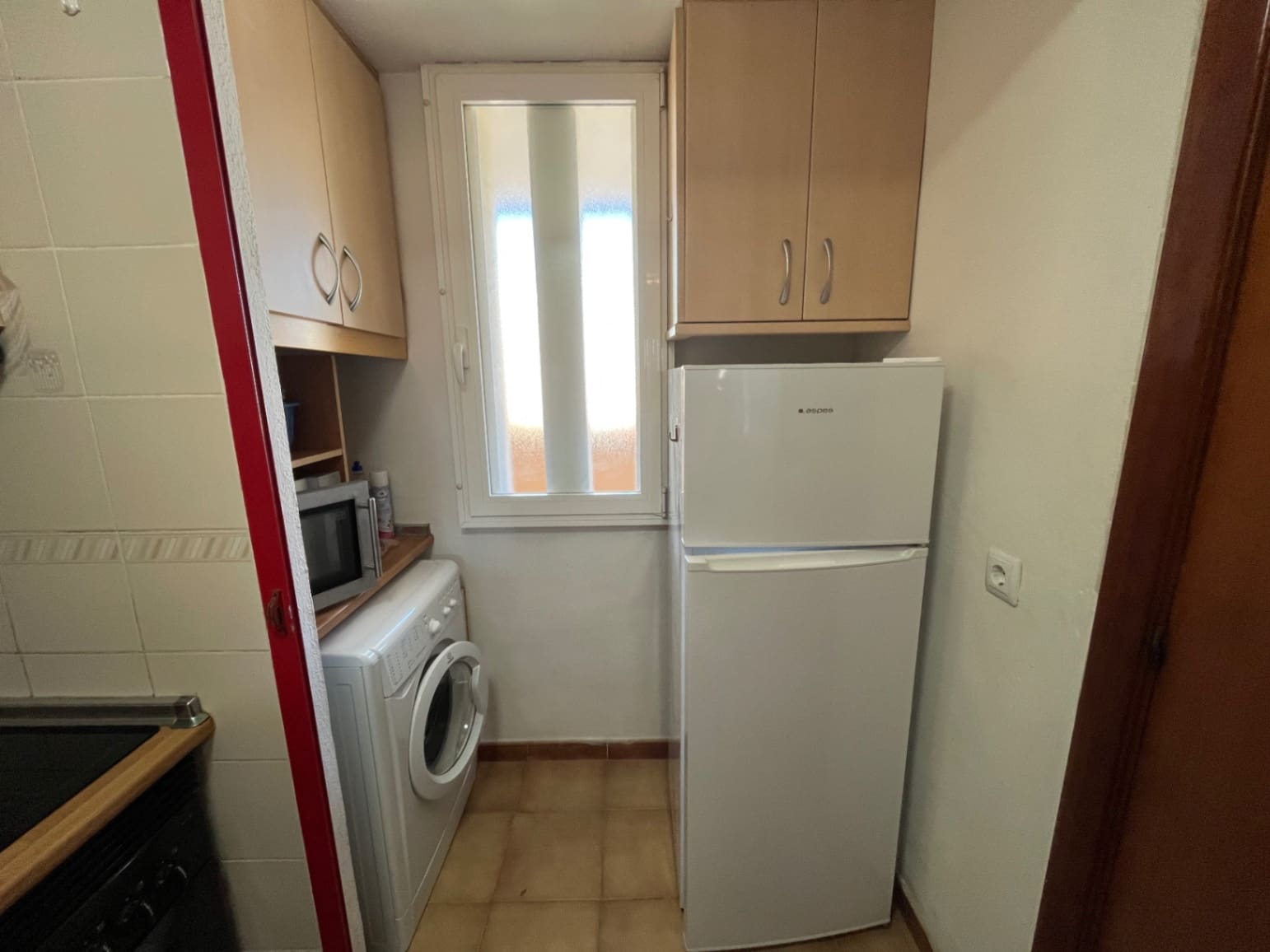 2 Zimmer Apartment zu vermieten in Benidorm mit Pool - 1.000 € (Ref: 9687457)