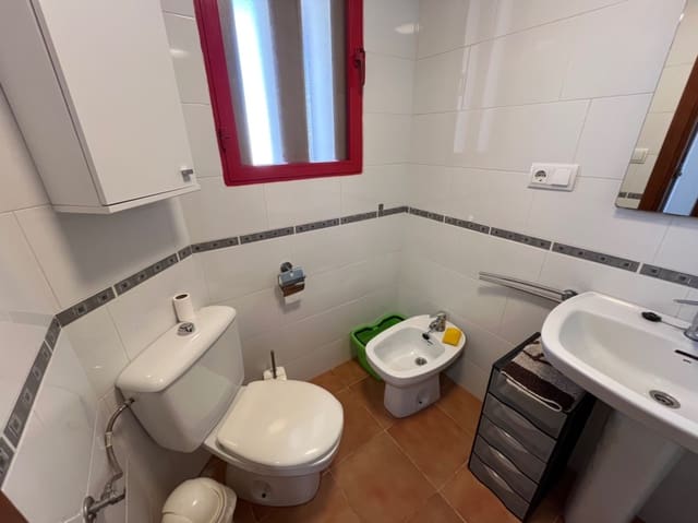 2 bedroom Apartment for rent in Benidorm with pool garage - € 1,000 (Ref: 9687457)