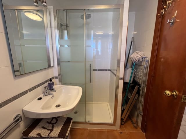 2 bedroom Apartment for rent in Benidorm with pool garage - € 1,000 (Ref: 9687457)