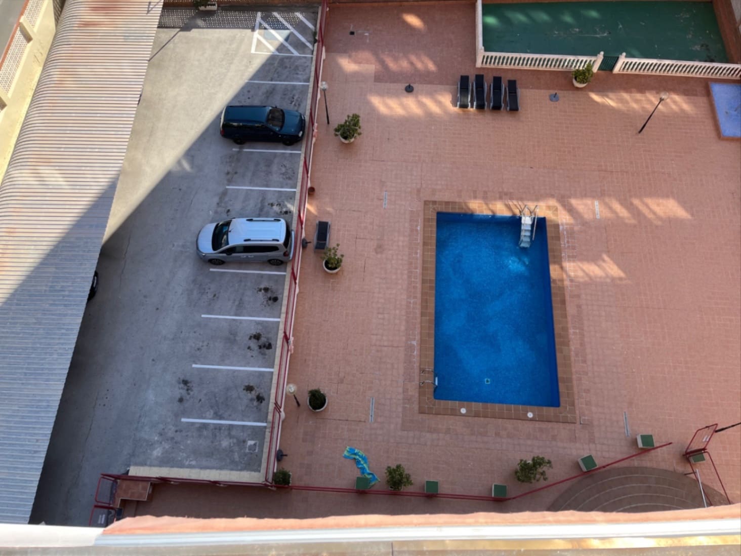 2 Zimmer Apartment zu vermieten in Benidorm mit Pool - 1.000 € (Ref: 9687457)