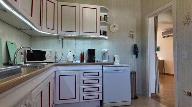 Adosado de 2 habitaciones en La Nucia en venta con piscina garaje - 379.000 € (Ref: 9709218)
