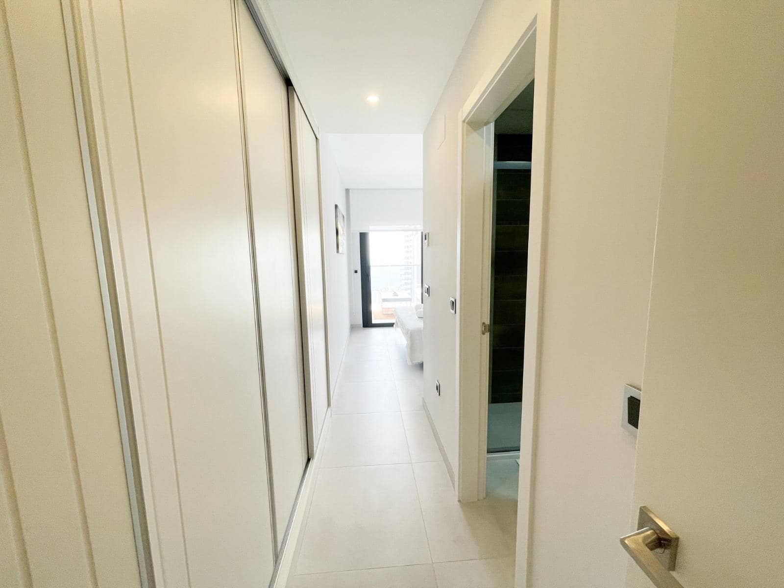 3 bedroom Apartment for sale in Benidorm with pool garage - € 699,000 (Ref: 9709219)