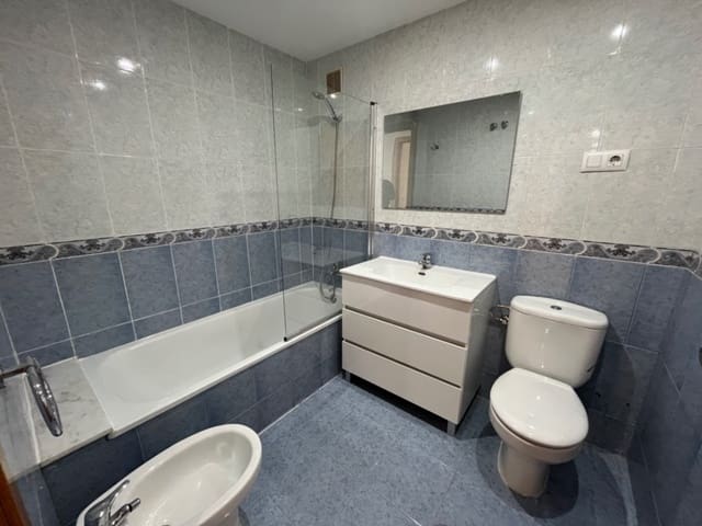 3 makuuhuone Huoneisto vuokrattavana paikassa Alfaz del Pi / L'Alfàs del Pi mukana 
autotalli - 1 400 € (Ref: 9771790)