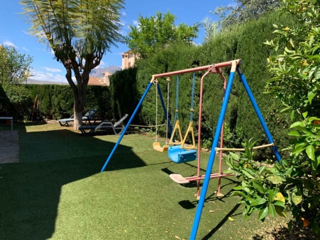 4 slaapkamer Huis te koop in Benidorm met zwembad garage - € 485.000 (Ref: 9771908)