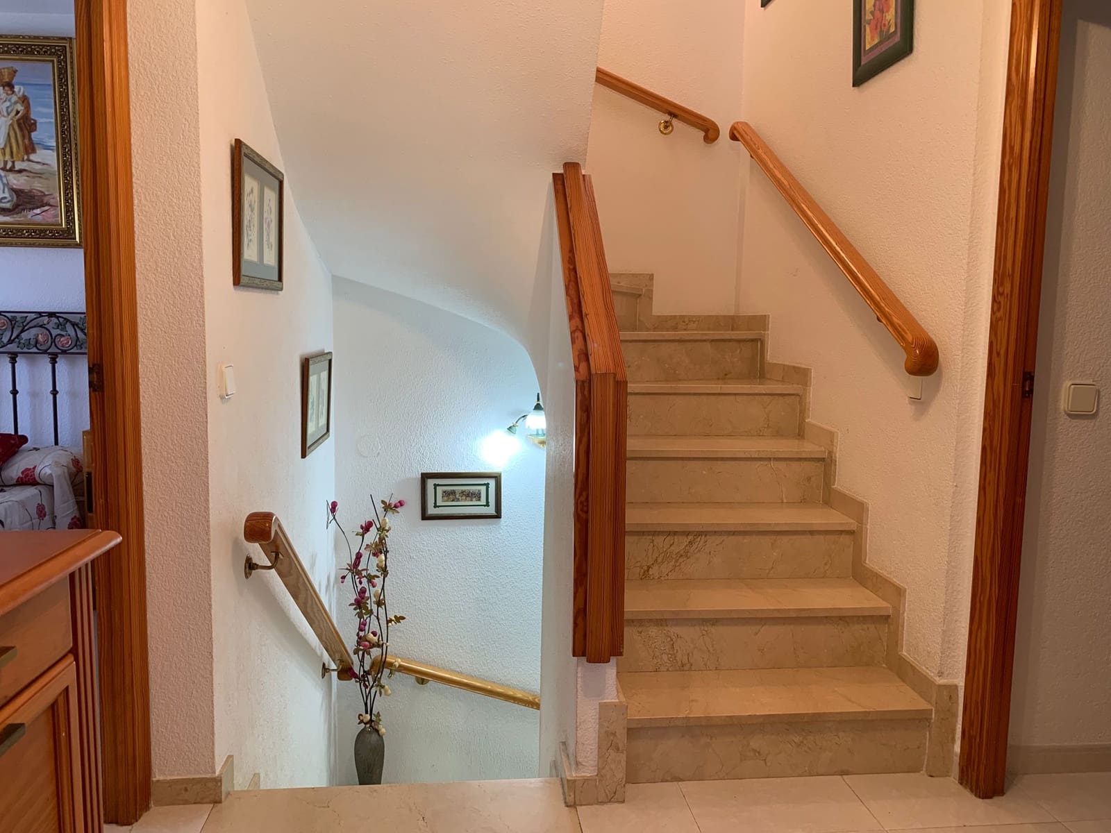 4 soverom Hus til salgs i Benidorm med svømmebasseng garasje - € 485 000 (Ref: 9771908)