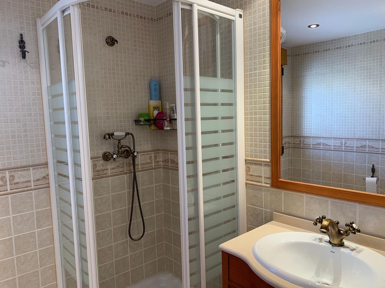 4 soverom Hus til salgs i Benidorm med svømmebasseng garasje - € 485 000 (Ref: 9771908)