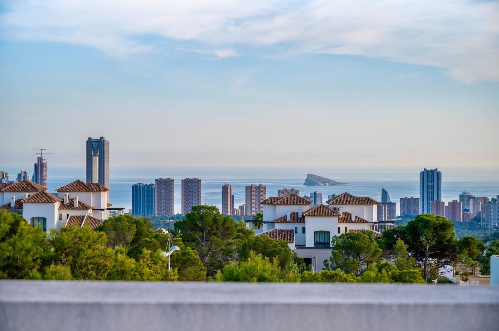 3 chambre Villa/Maison à vendre à Finestrat avec piscine garage - 1 125 000 € (Ref: 9782193)