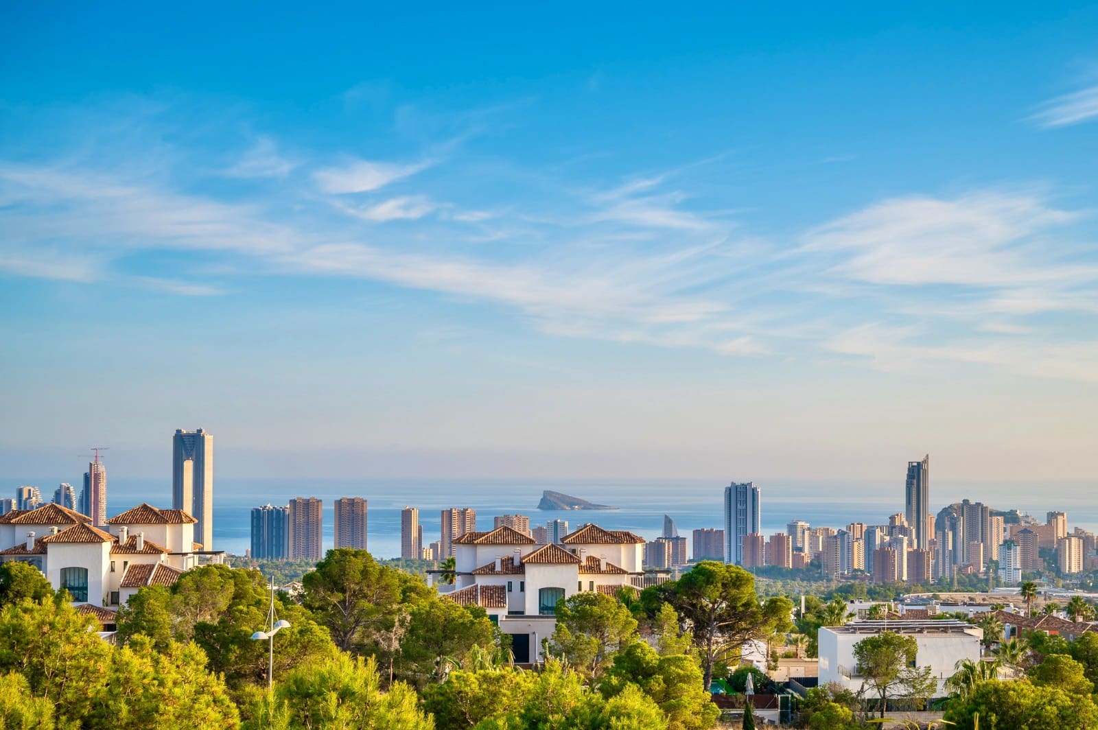 3 chambre Villa/Maison à vendre à Finestrat avec piscine garage - 1 125 000 € (Ref: 9782193)