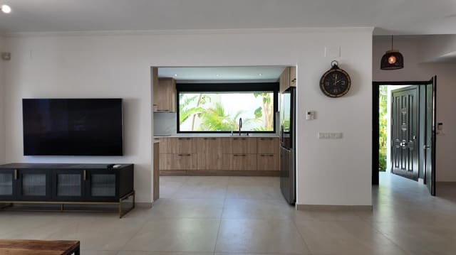 3 Zimmer Villa zu vermieten in Albir, Alfaz del Pi / L'Alfàs del Pi mit Pool Garage - 3.550 € (Ref: 9787023)