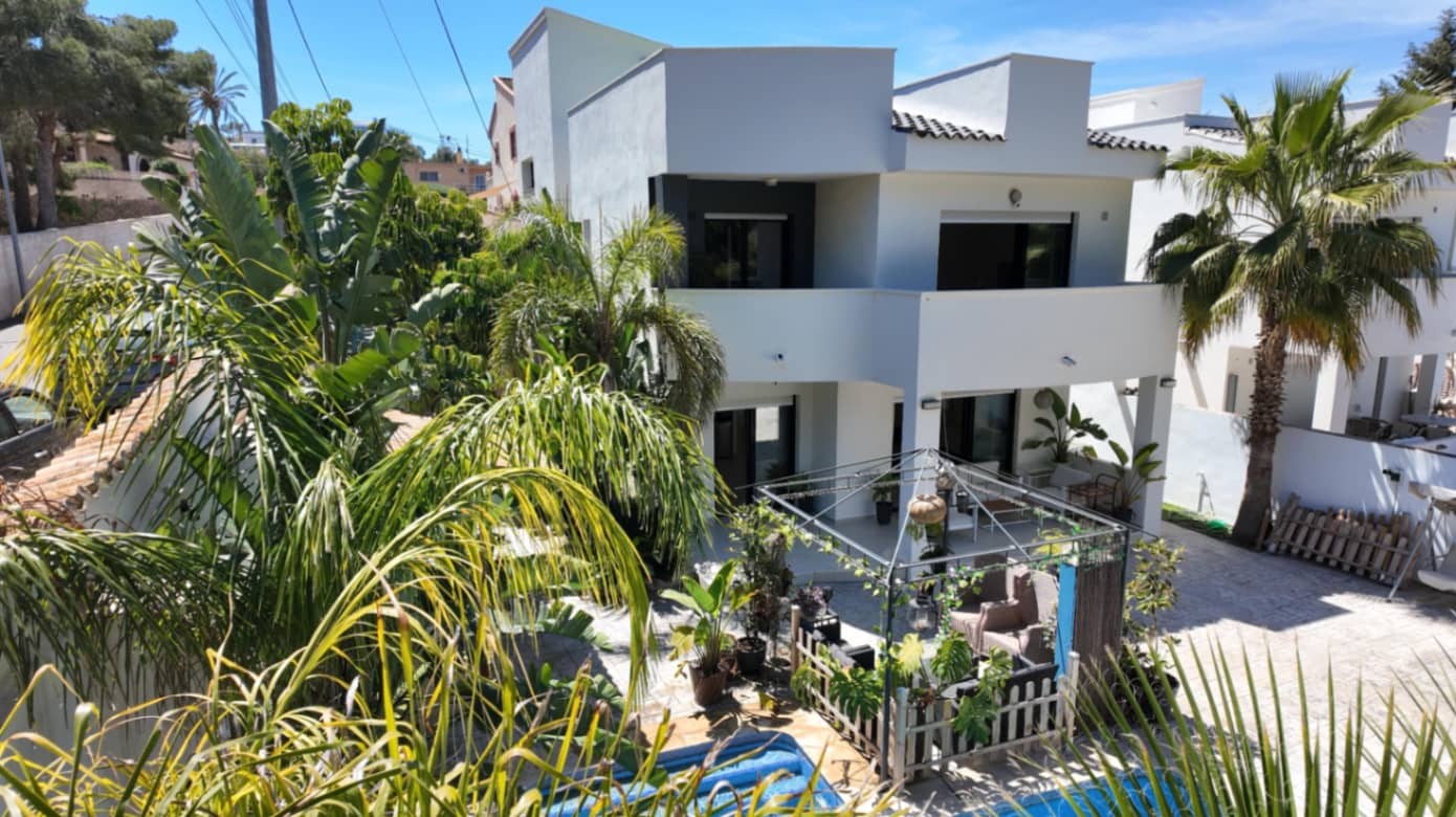 3 slaapkamer Villa te huur in Albir met zwembad garage - € 3.550 (Ref: 9787023)