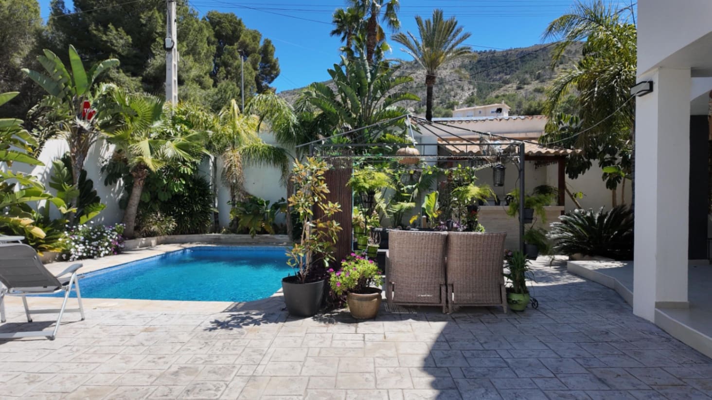 3 slaapkamer Villa te huur in Albir met zwembad garage - € 3.550 (Ref: 9787023)