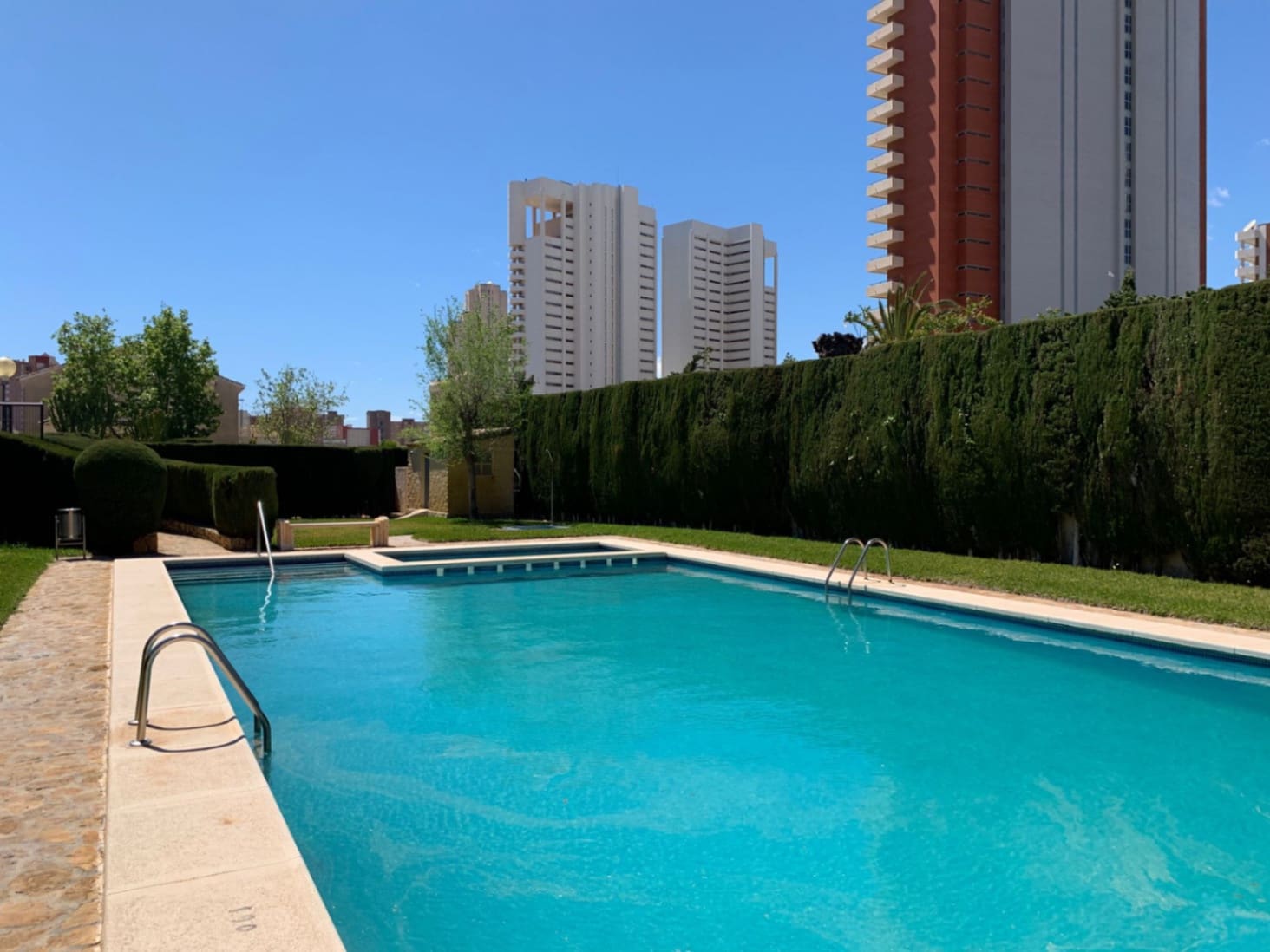 4 bedroom Townhouse for sale in Benidorm with pool garage - € 485,000 (Ref: 9789494)