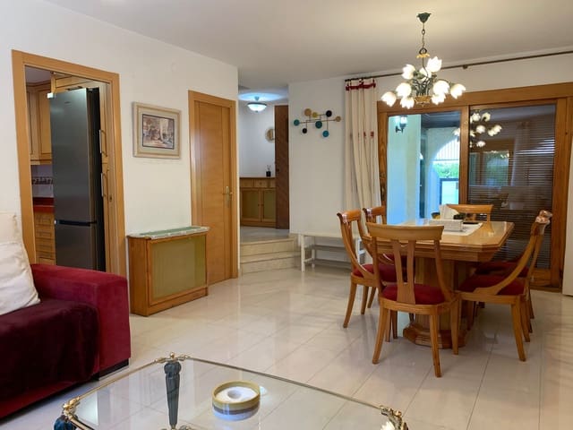 4 bedroom Townhouse for sale in Benidorm with pool garage - € 485,000 (Ref: 9789494)