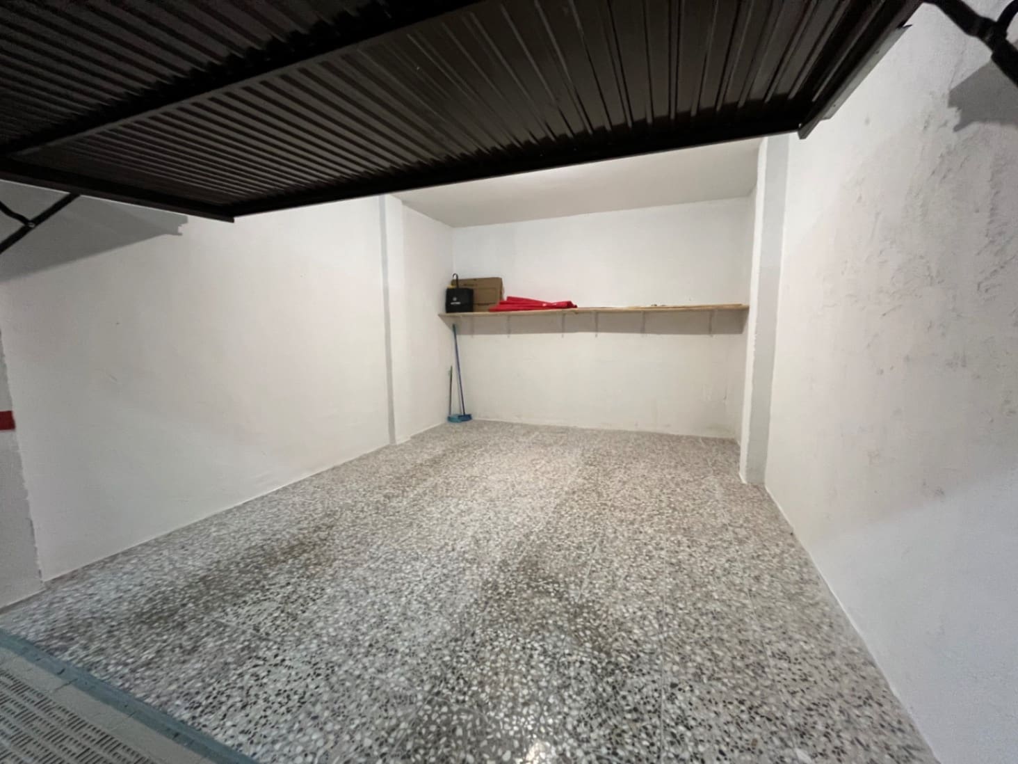 2 quarto Apartamento para arrendar em Albir com piscina - 1 800 € (Ref: 9807349)