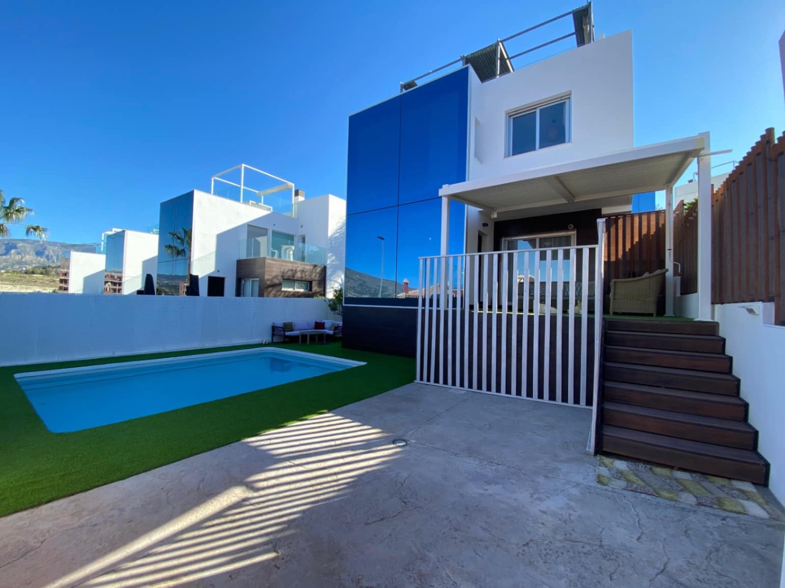 4 bedroom Villa for sale in Finestrat with pool garage - € 589,000 (Ref: 9854471)