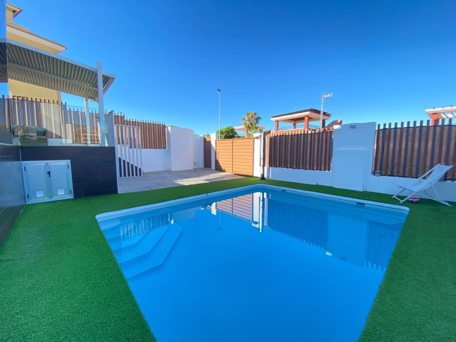 4 bedroom Villa for sale in Finestrat with pool garage - € 589,000 (Ref: 9854471)
