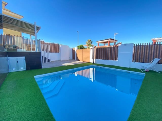 4 soveværelse Villa til salg i Finestrat med swimmingpool garage - € 589.000 (Ref: 9854471)